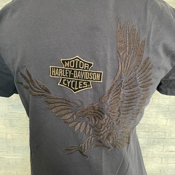 Harley Davidson T-Shirt Womens Medium V-Neck Eagle Graphic Dark Blue 100% Cotton - Picture 4 of 6